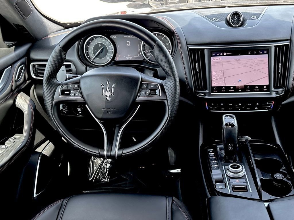 Used 2024 Maserati Levante GT Ultima AWD/4WD image 13
