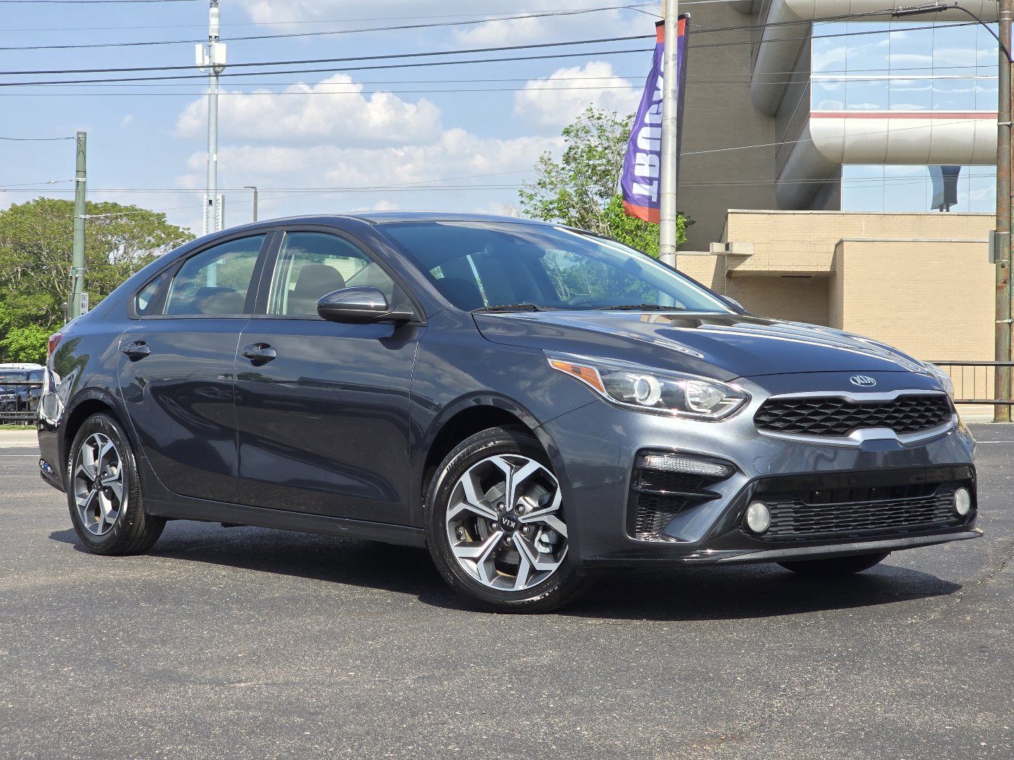 Used 2020 Kia Forte LXS FWD image 2