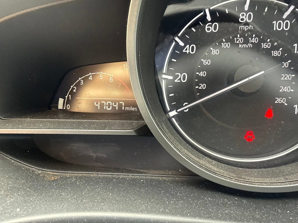 Used 2018 MAZDA MAZDA3 Touring FWD image 5