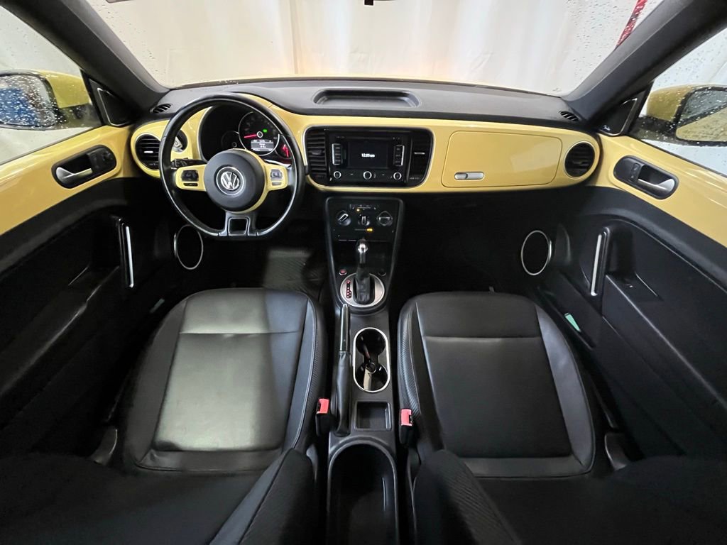 Used 2012 Volkswagen Beetle 2.5 FWD image 11