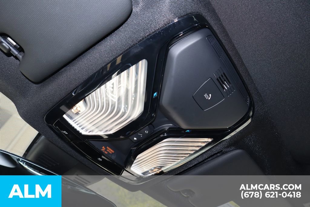 Used 2025 BMW 330i Sedan image 33