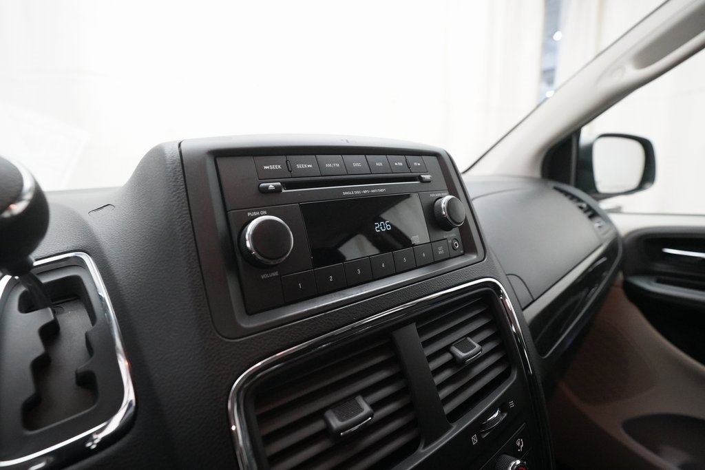 Used 2013 Dodge Grand Caravan American Value Package image 6