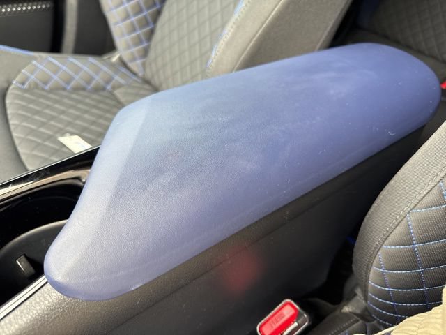 Used 2021 Toyota C-HR XLE FWD image 16