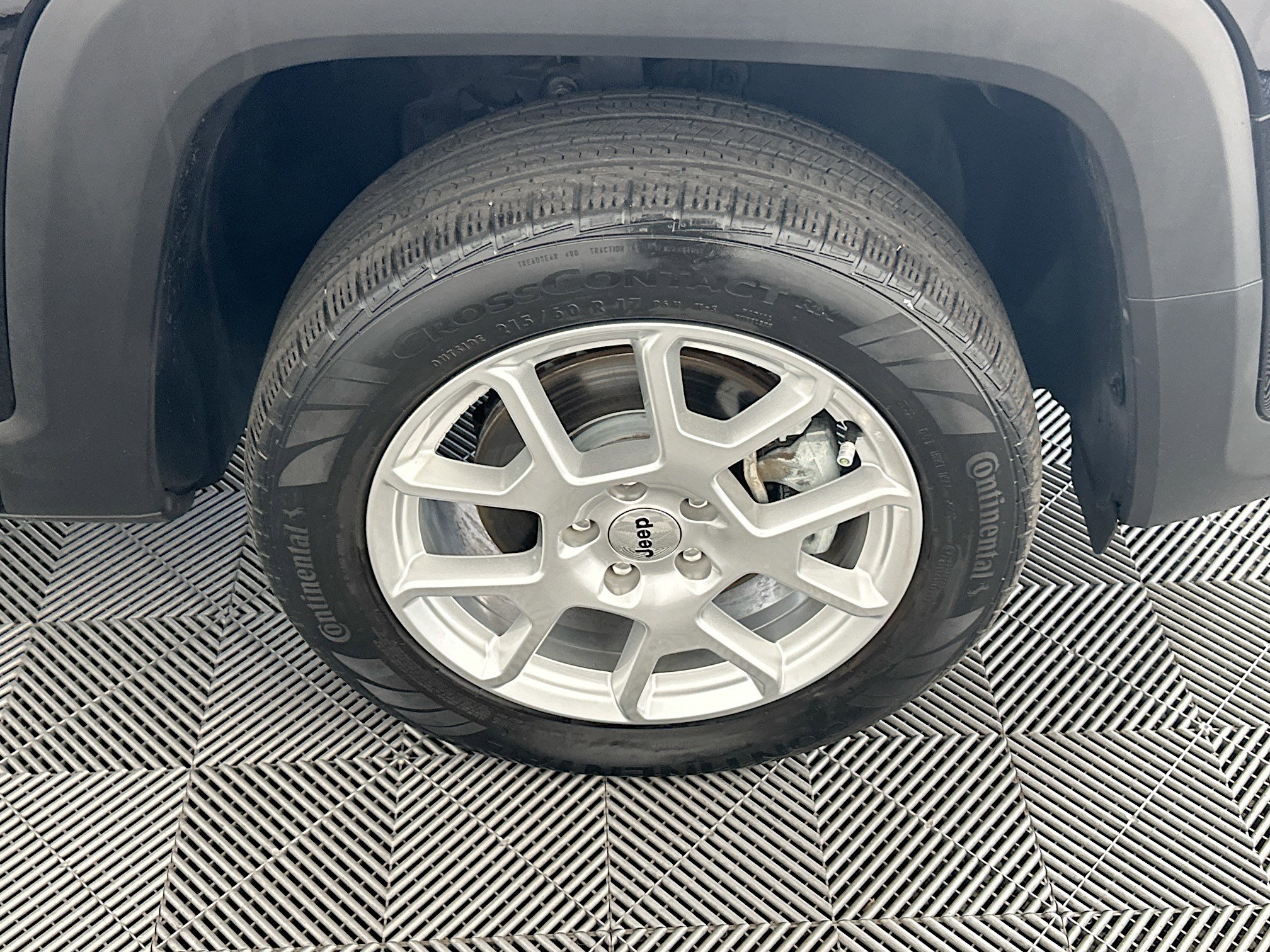 Used 2022 Jeep Renegade Latitude AWD/4WD image 11