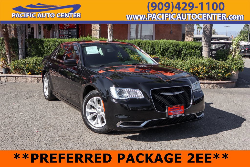 Used 2022 Chrysler 300 Touring