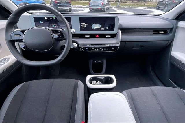 Certified 2024 Hyundai Ioniq 5 SE image 16
