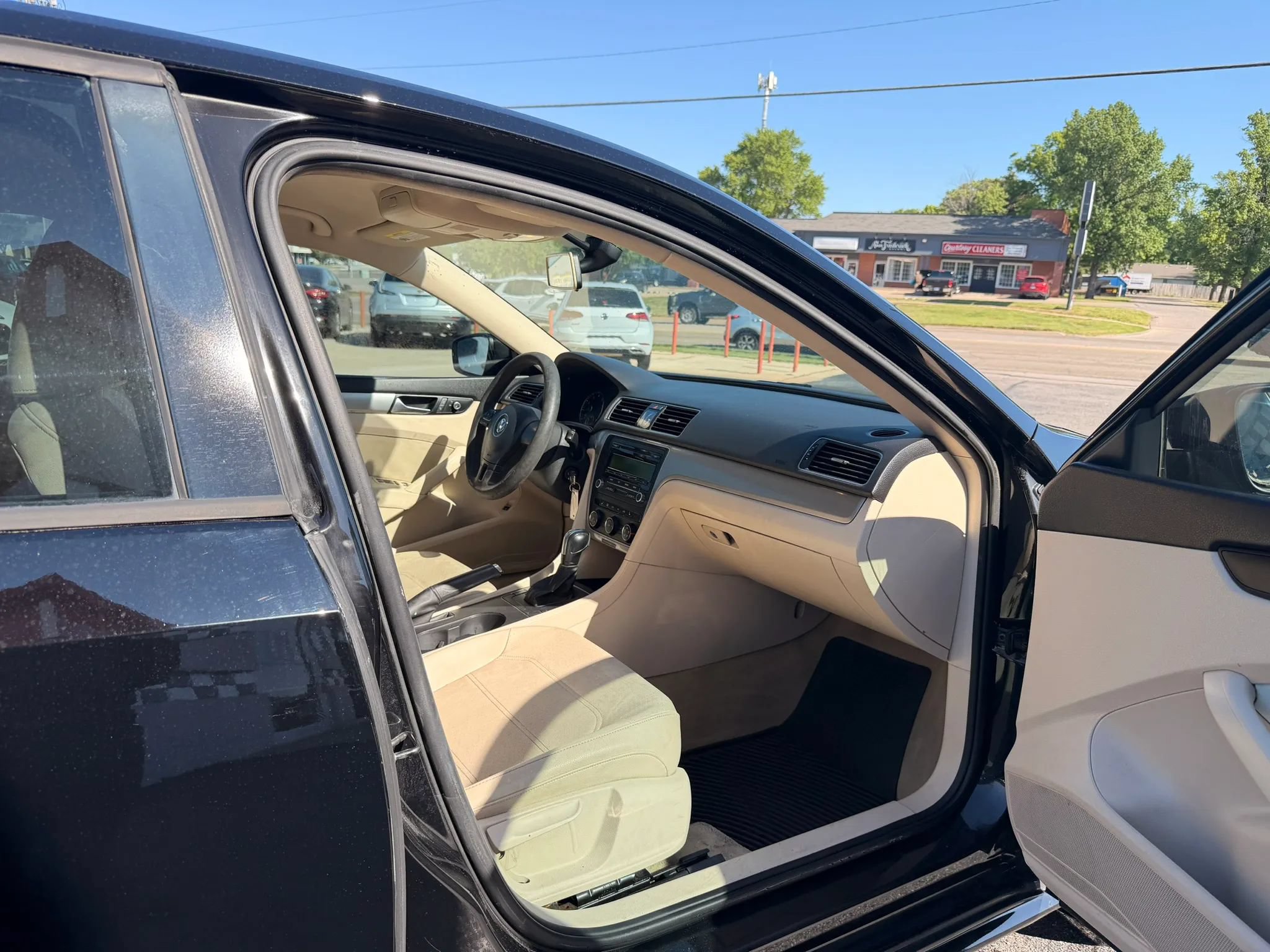Used 2013 Volkswagen Passat 2.5 S FWD image 29