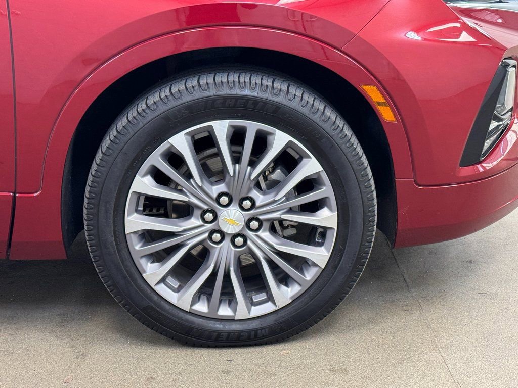 Used 2019 Chevrolet Blazer Premier w/ Driver Confidence II Package image 4