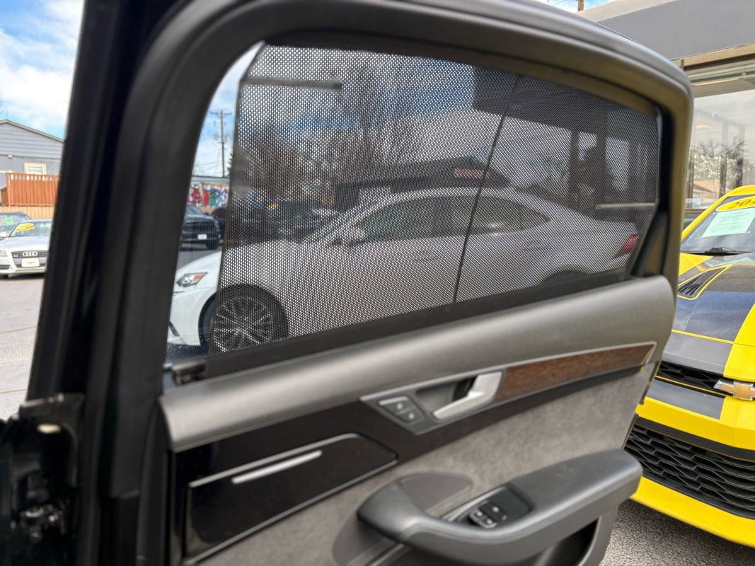 Used 2011 Audi A8 L 4.2 image 12