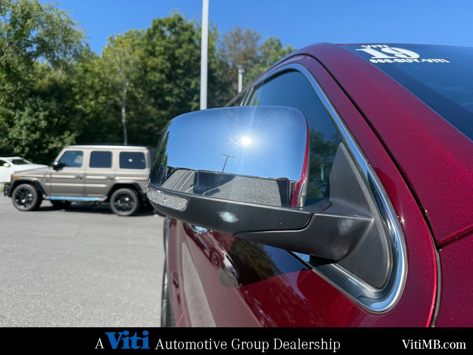 Used 2019 Jeep Grand Cherokee Limited AWD/4WD image 10