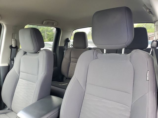 Used 2022 Nissan Frontier S w/ Technology Package AWD/4WD image 11