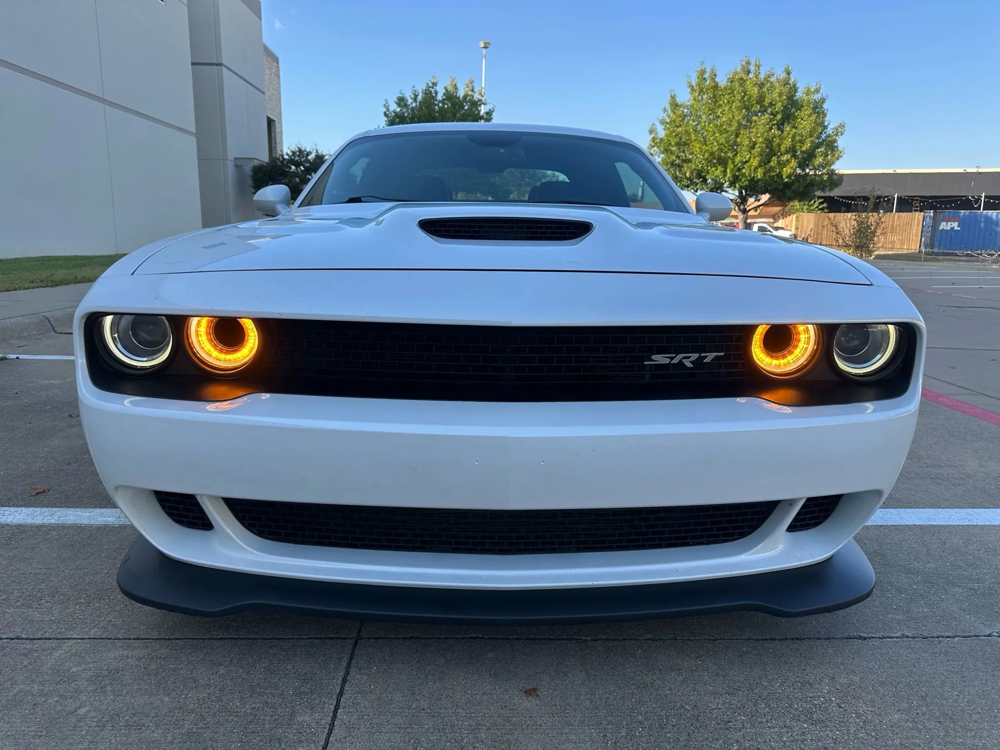 Used 2016 Dodge Challenger SRT Hellcat image 4