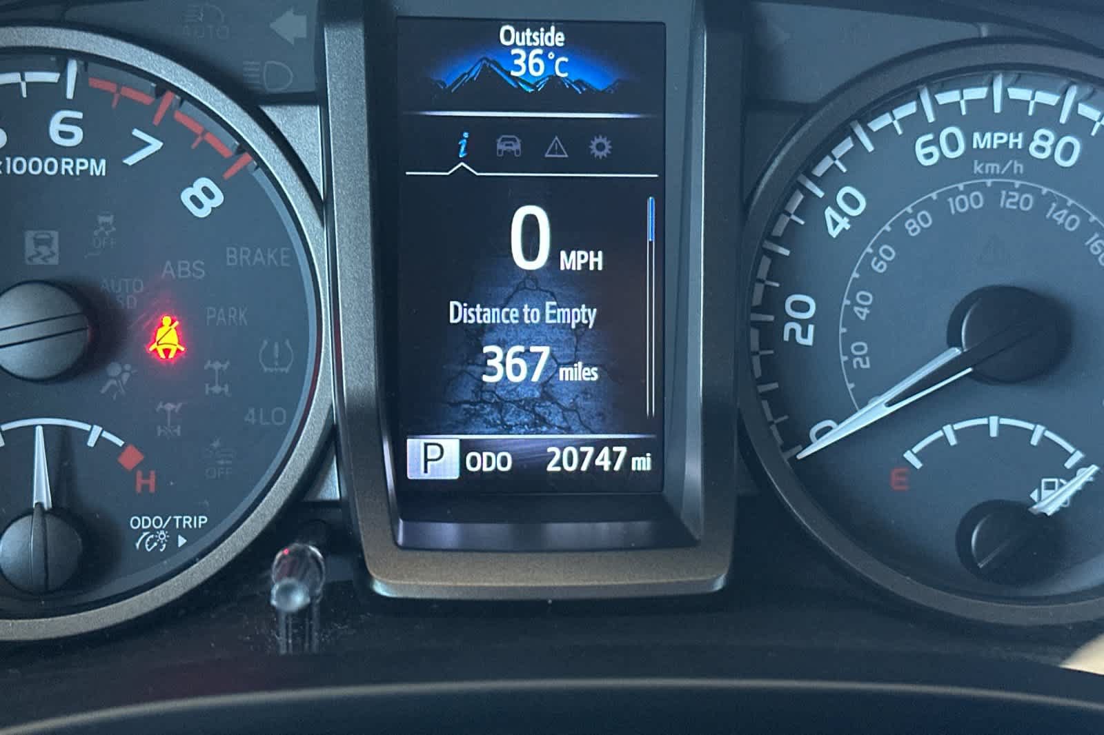 Used 2021 Toyota Tacoma TRD Off-Road w/ Technology Package AWD/4WD image 28