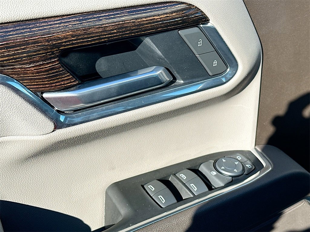 Used 2025 GMC Sierra 1500 SLE image 21