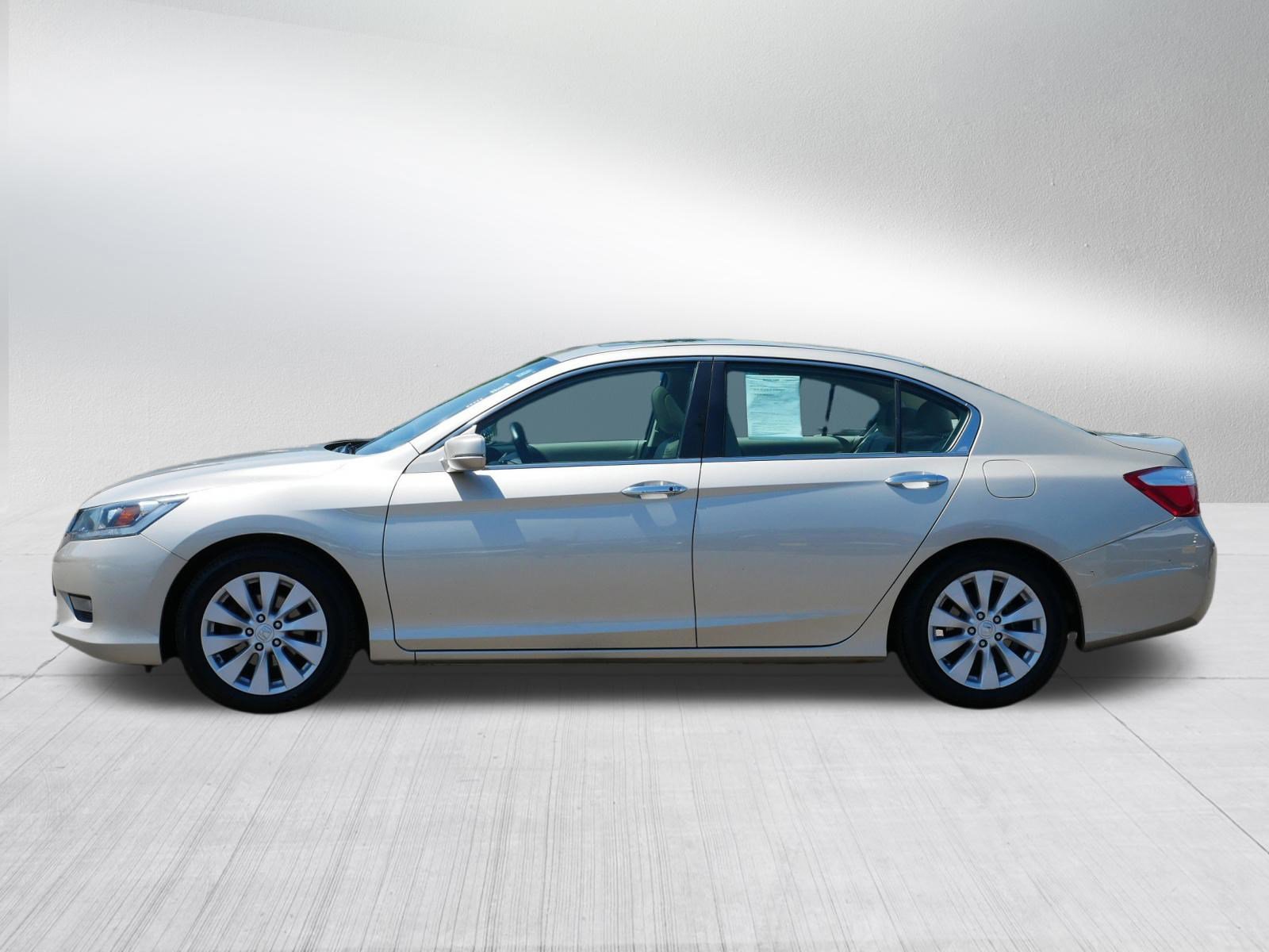 Used 2015 Honda Accord EX-L image 4
