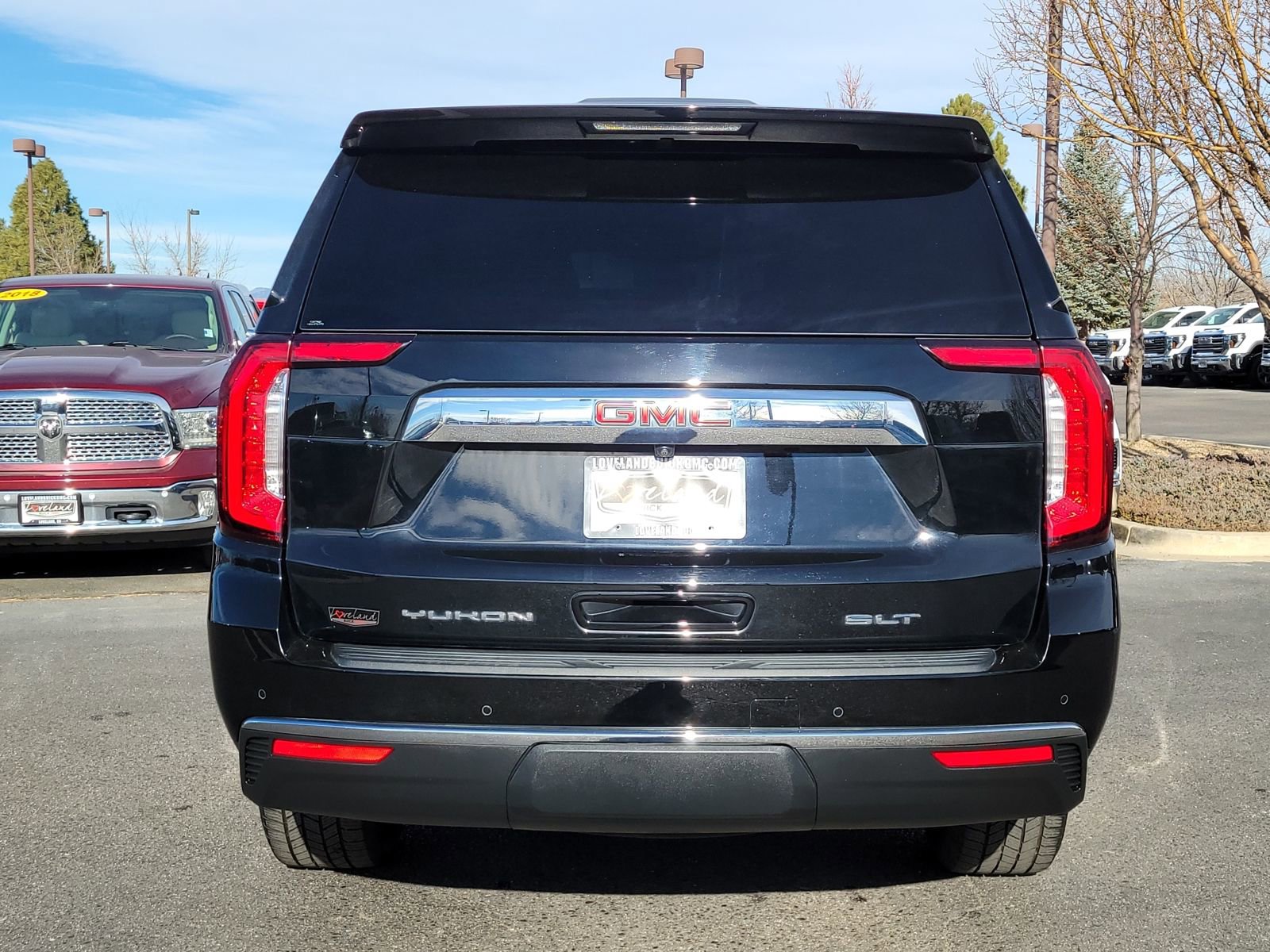 Used 2022 GMC Yukon SLT w/ SLT Premium Package image 13