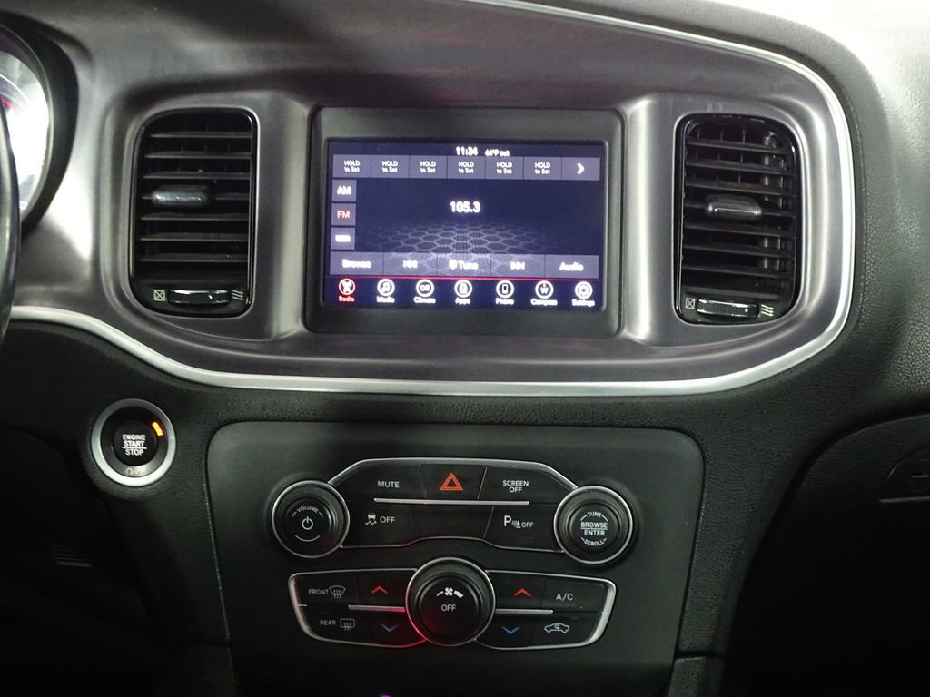 Used 2020 Dodge Charger SXT w/ Blacktop Package image 28
