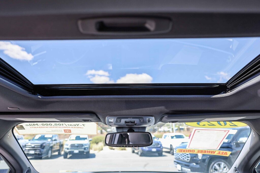 Certified 2023 Toyota Sienna XSE w/ XSE Plus Package AWD/4WD image 6