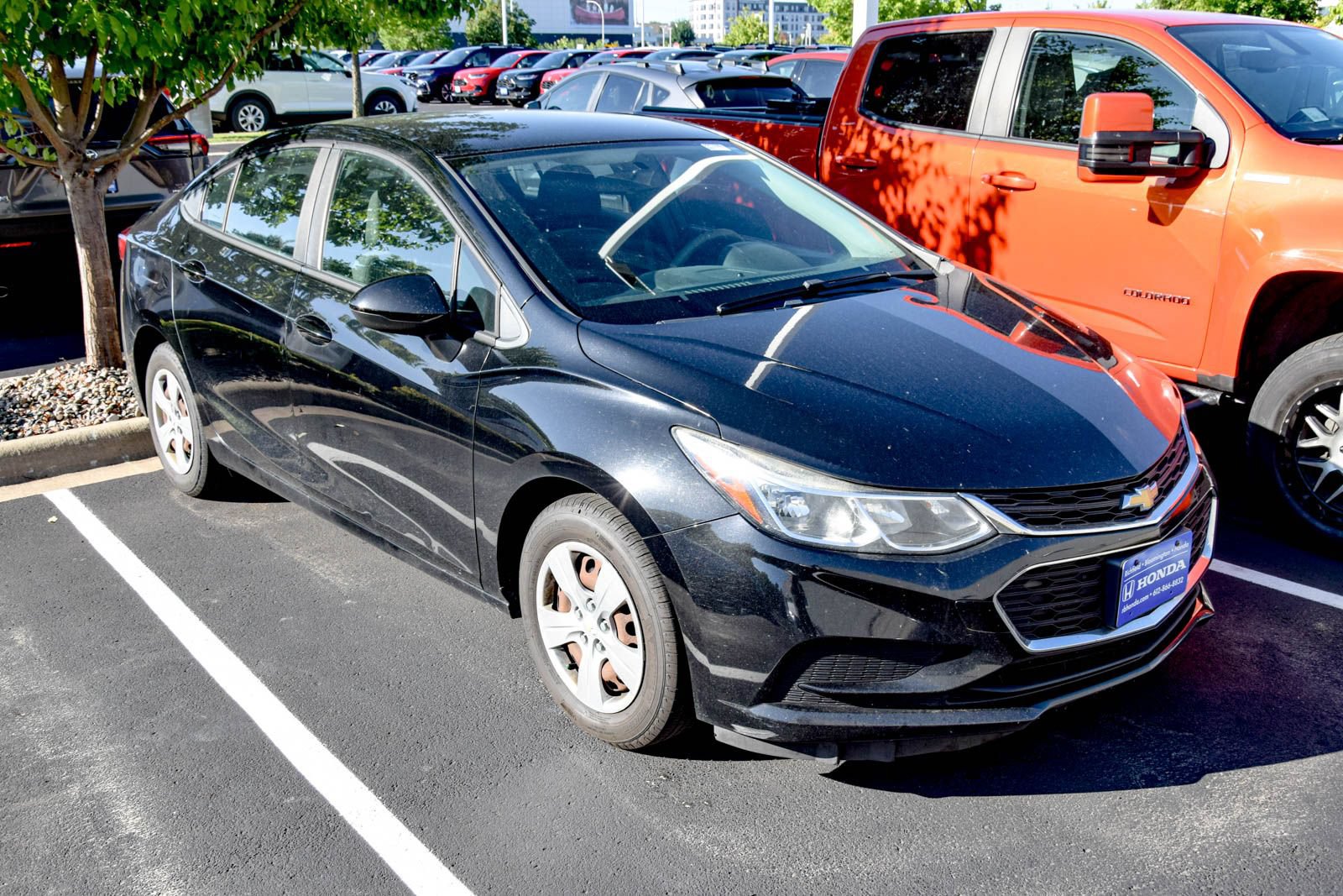 Used 2016 Chevrolet Cruze LS FWD image 3