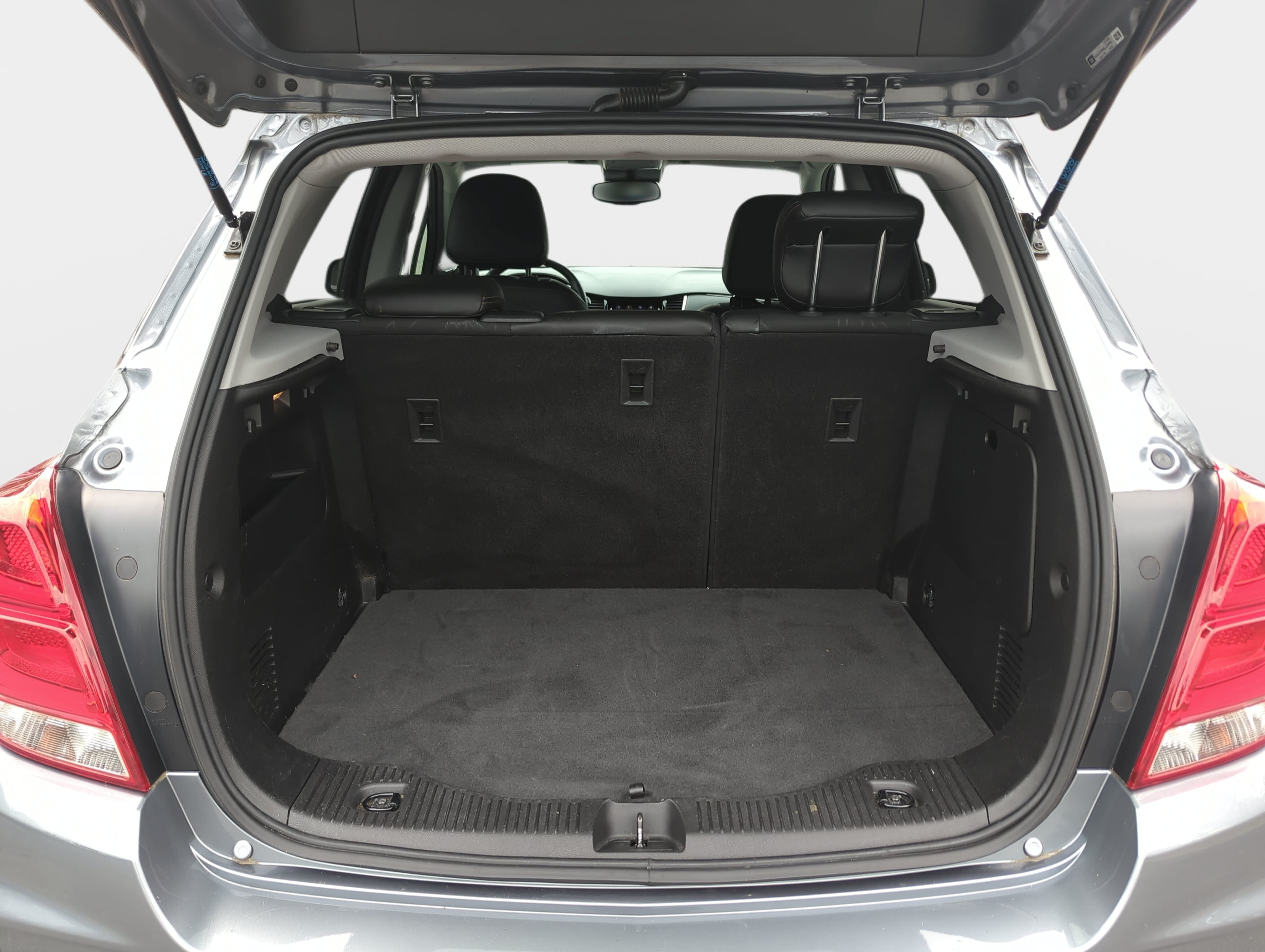 Used 2020 Chevrolet Trax LT w/ LT Convenience Package FWD image 10