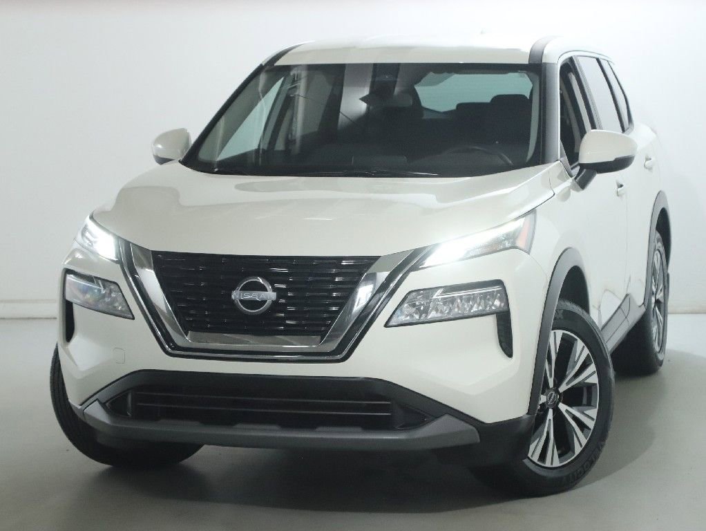 Used 2023 Nissan Rogue SV image 3
