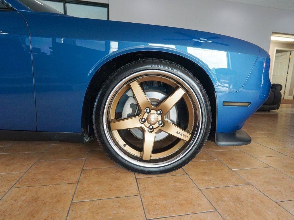 Used 2022 Dodge Challenger R/T w/ Plus Package RWD image 9