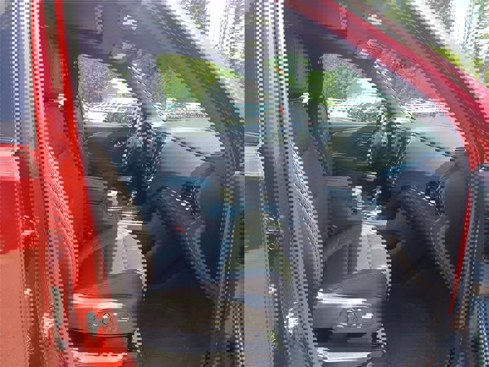 Used 2023 Chevrolet Traverse RS image 26