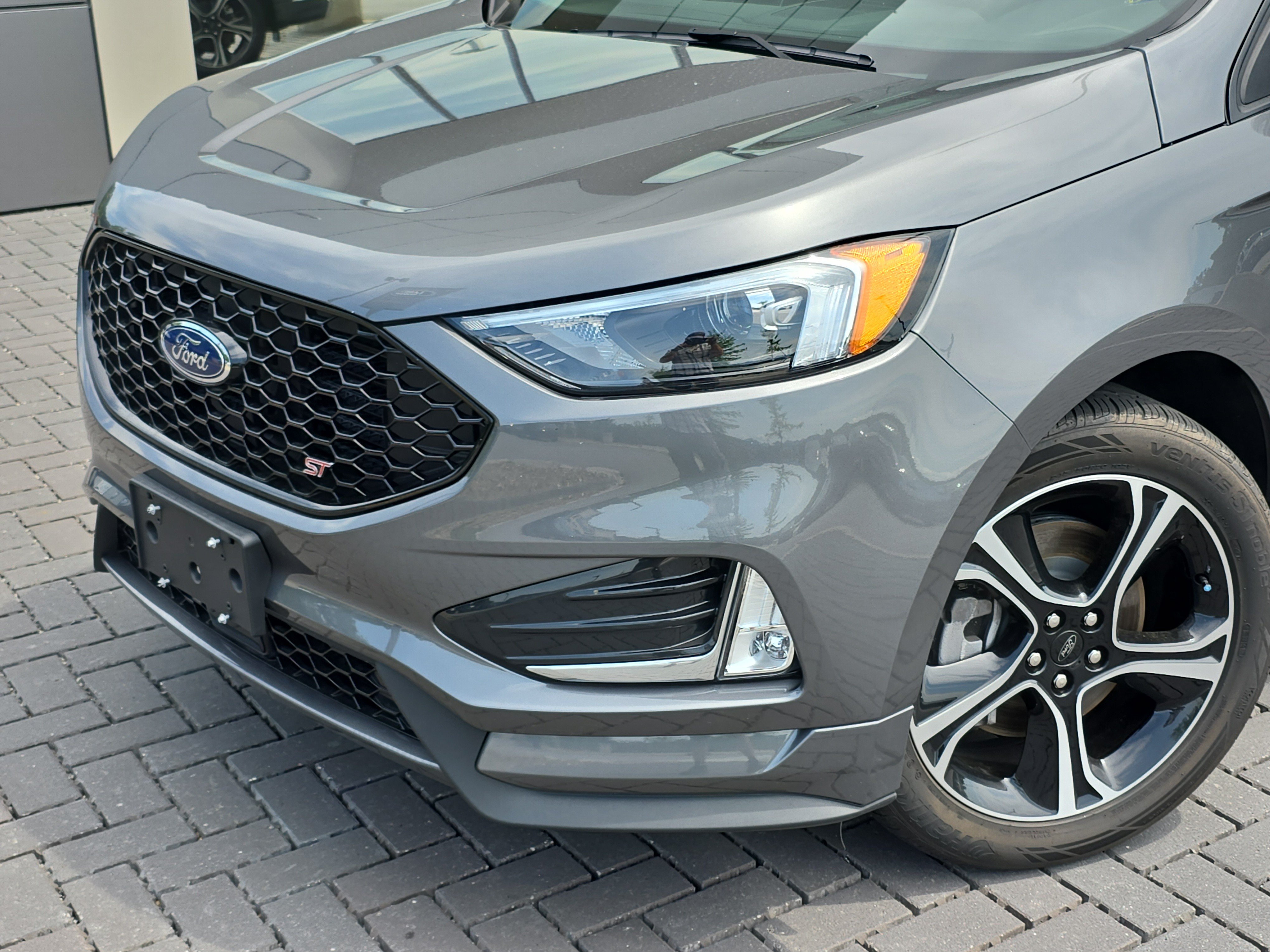 Used 2023 Ford Edge ST AWD/4WD image 9