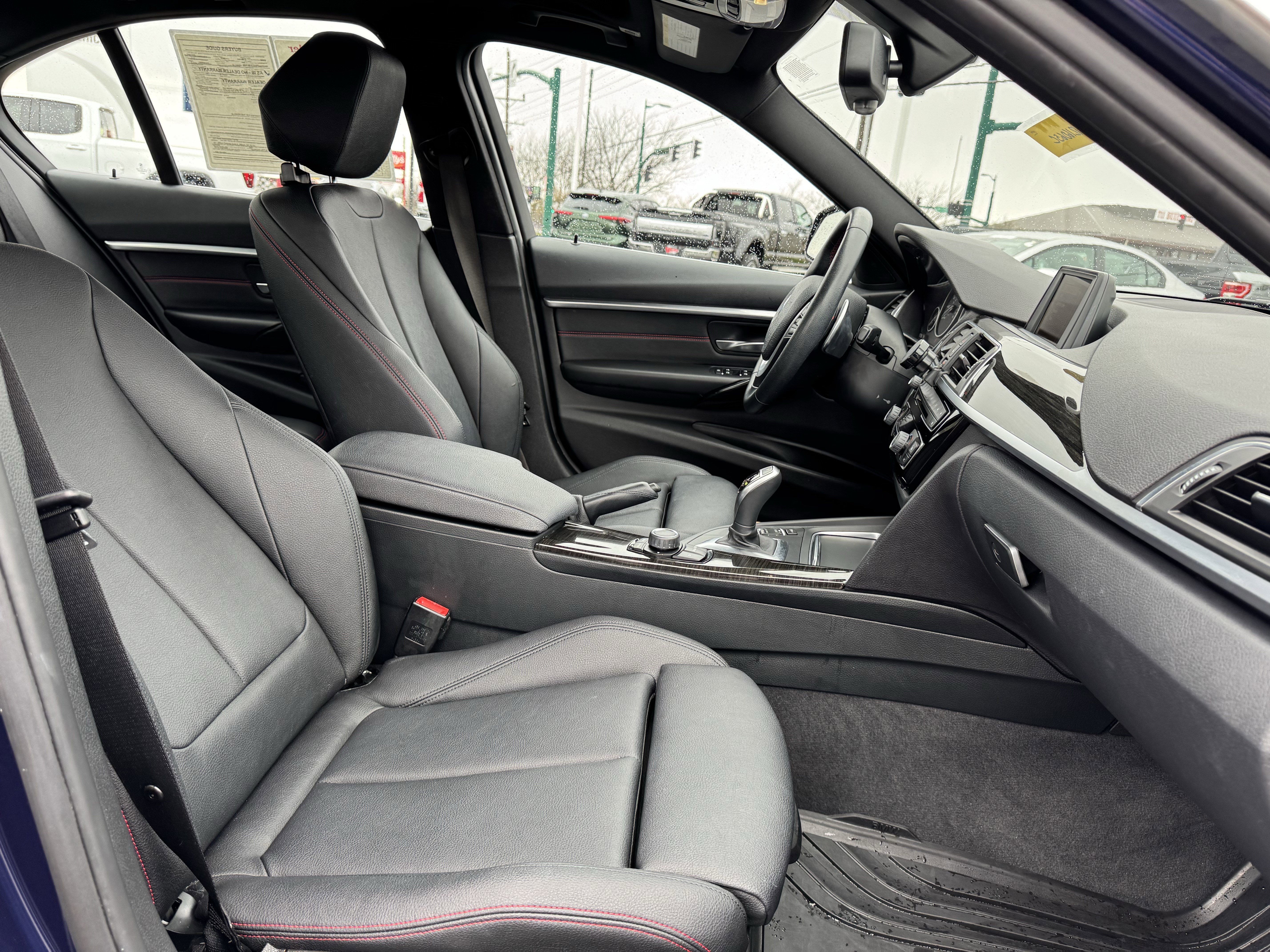 Used 2017 BMW 330i xDrive Sedan image 37