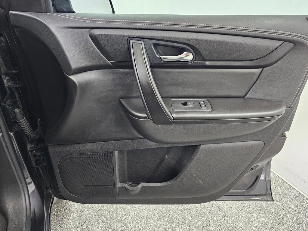Used 2016 Chevrolet Traverse LT AWD/4WD image 23