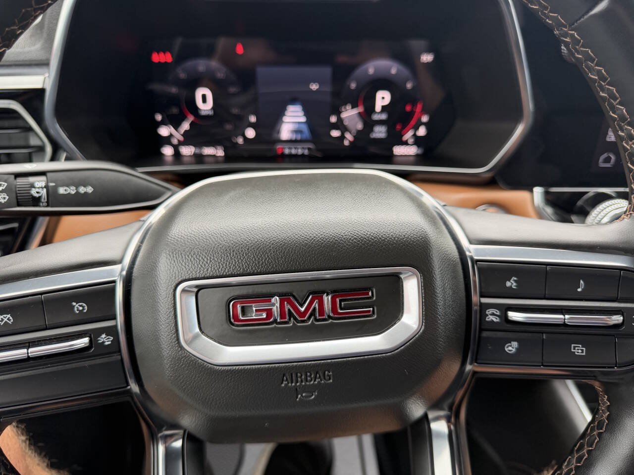 Used 2024 GMC Canyon AT4 w/ AT4 Premium Package AWD/4WD image 15