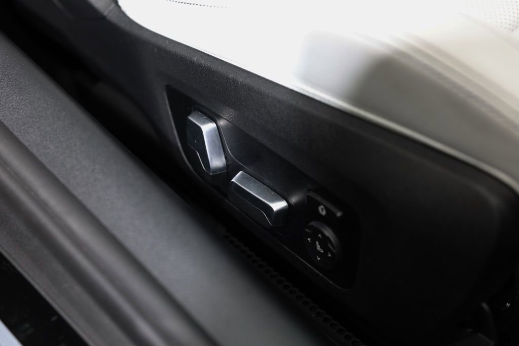 Used 2024 BMW M8 Competition w/ M Carbon Exterior Package image 19