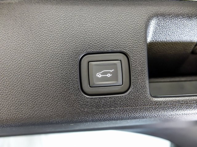 New 2026 Chevrolet Equinox EV LT image 9