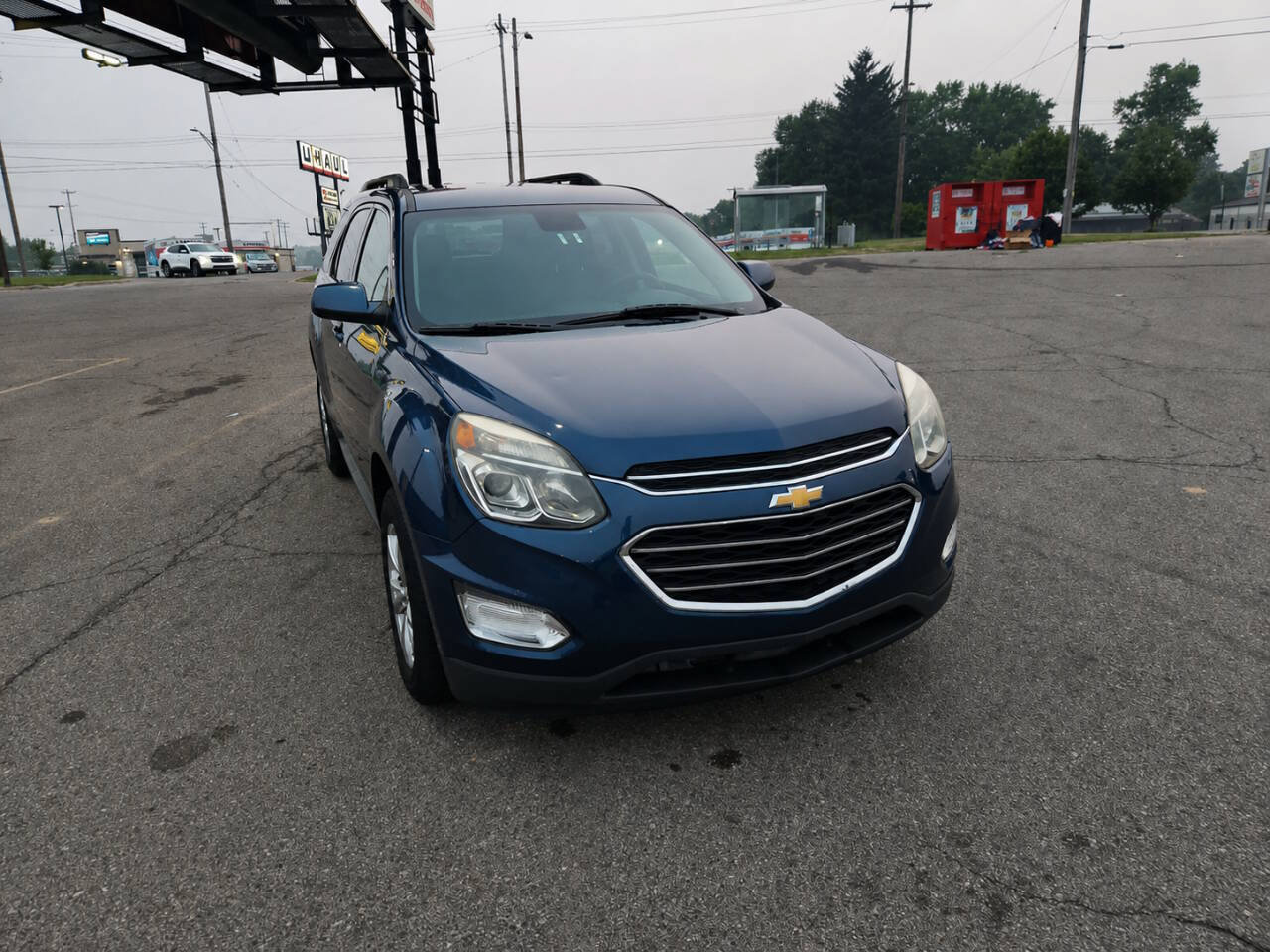 Used 2017 Chevrolet Equinox LT w/ Convenience Package AWD/4WD image 2