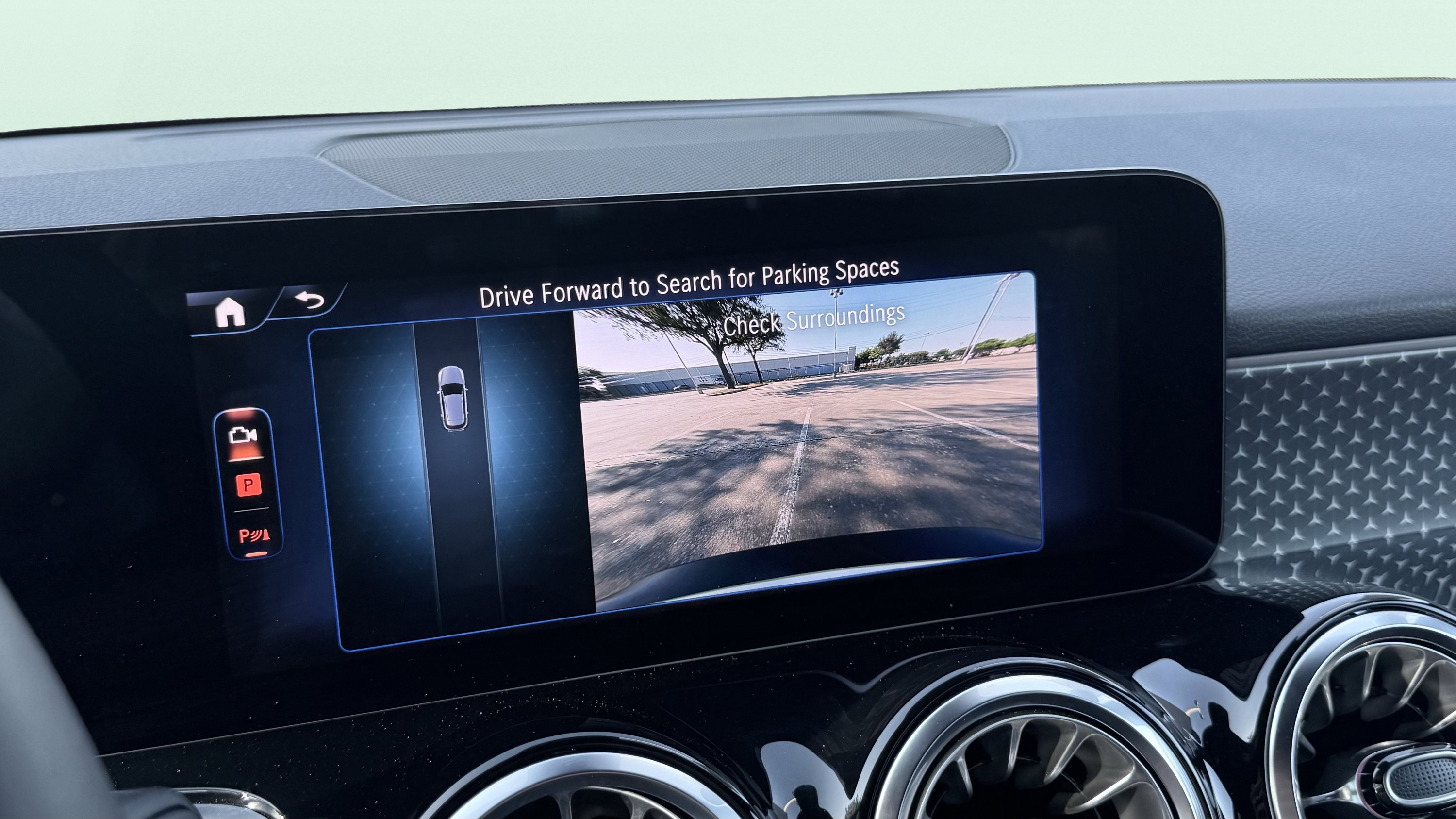 Used 2025 Mercedes-Benz EQB 250+ image 69