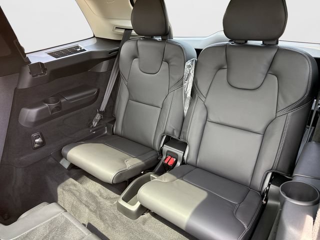 Certified 2024 Volvo XC90 B6 Ultimate w/ Lounge Package AWD/4WD image 30