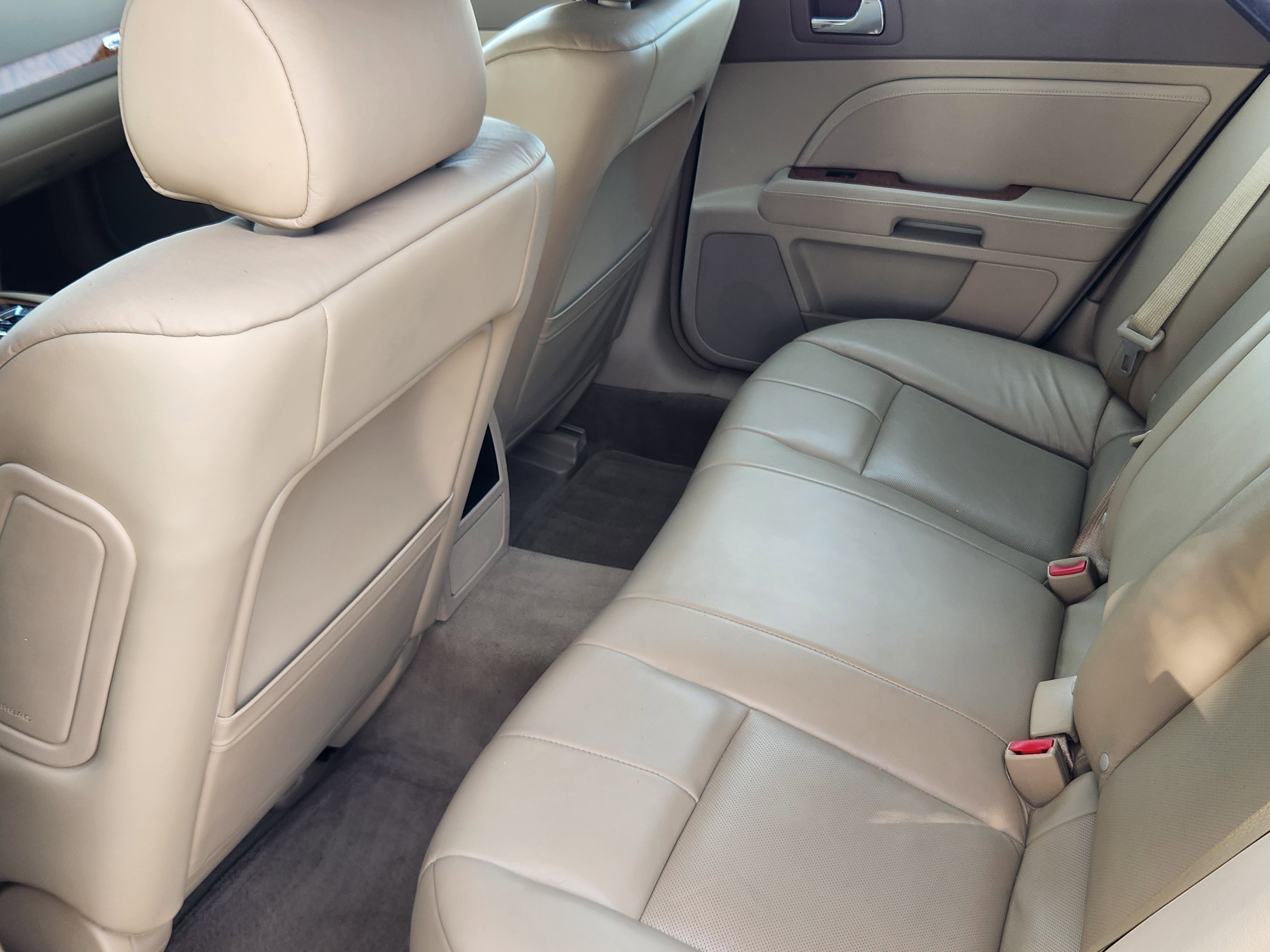 Used 2010 Cadillac STS AWD image 16