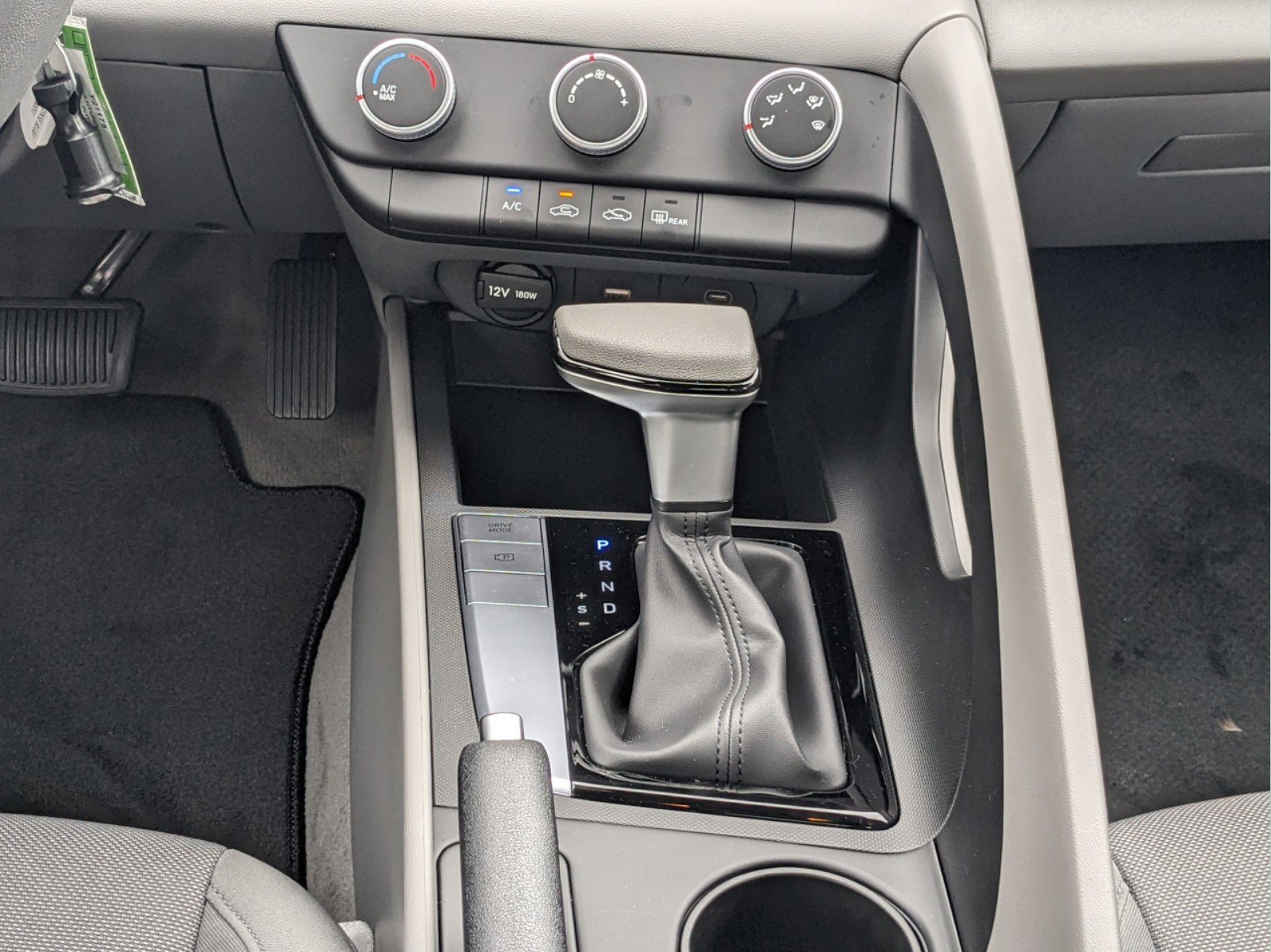 New 2026 Hyundai Elantra SE FWD image 21
