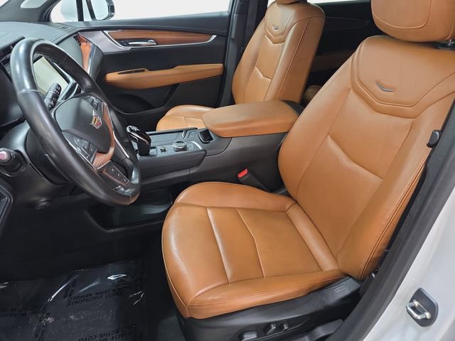 Certified 2024 Cadillac XT5 Premium Luxury AWD/4WD image 11