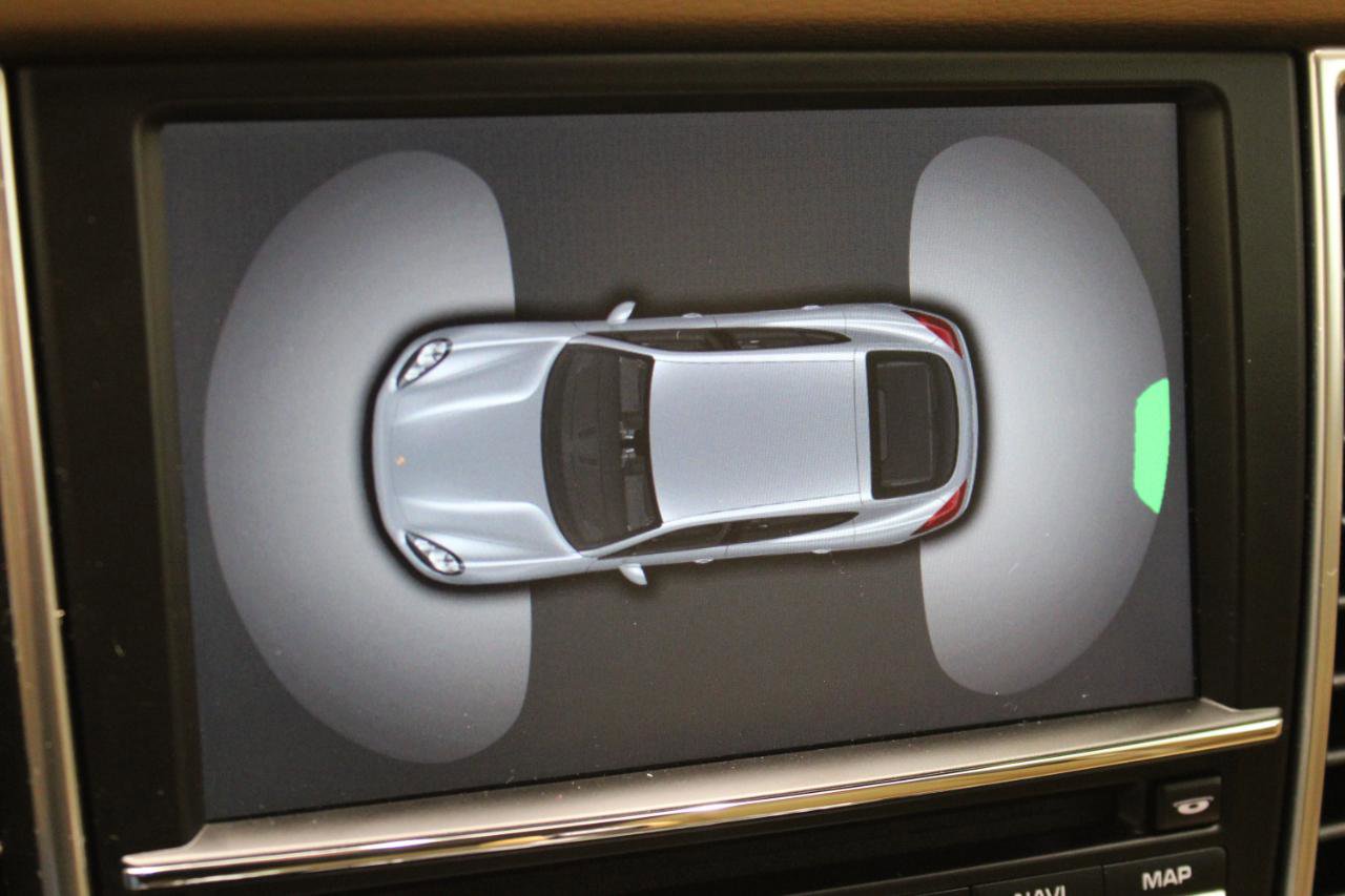 Used 2016 Porsche Panamera Edition image 66