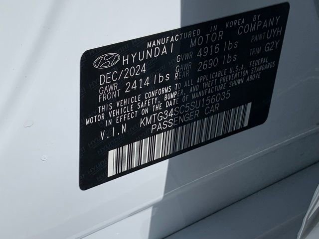 Certified 2025 Genesis G70 2.5T image 40