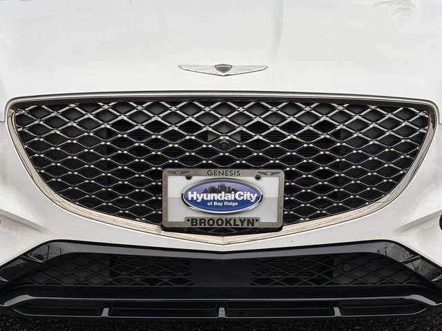Used 2025 Genesis GV70 3.5T Sport w/ Sport Advanced Package AWD/4WD image 11