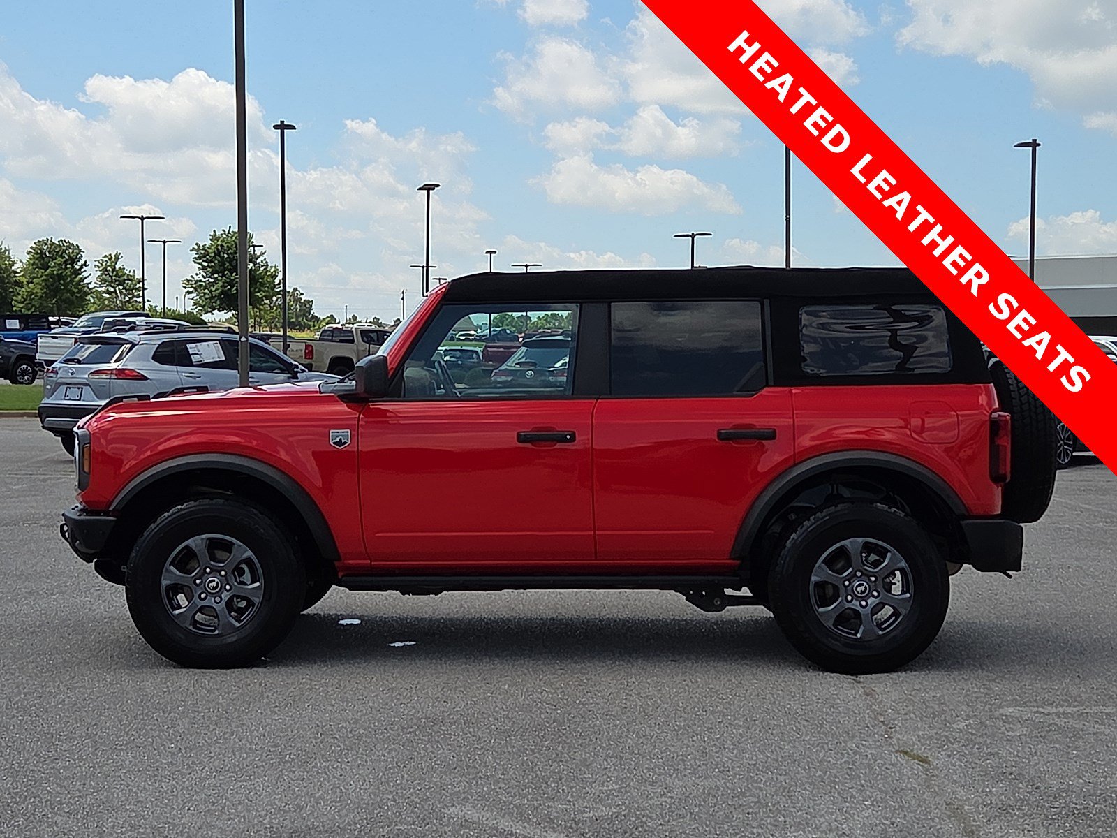 Used 2024 Ford Bronco Big Bend AWD/4WD image 3