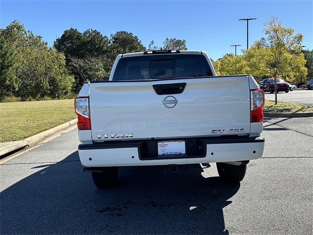Used 2024 Nissan Titan SV w/ Accessory Utility Package image 7