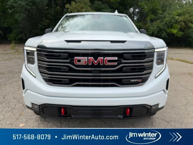 Used 2024 GMC Sierra 1500 AT4 w/ AT4 Preferred Package AWD/4WD image 5