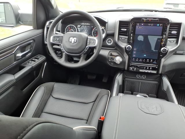 New 2026 RAM 1500 Laramie AWD/4WD image 4