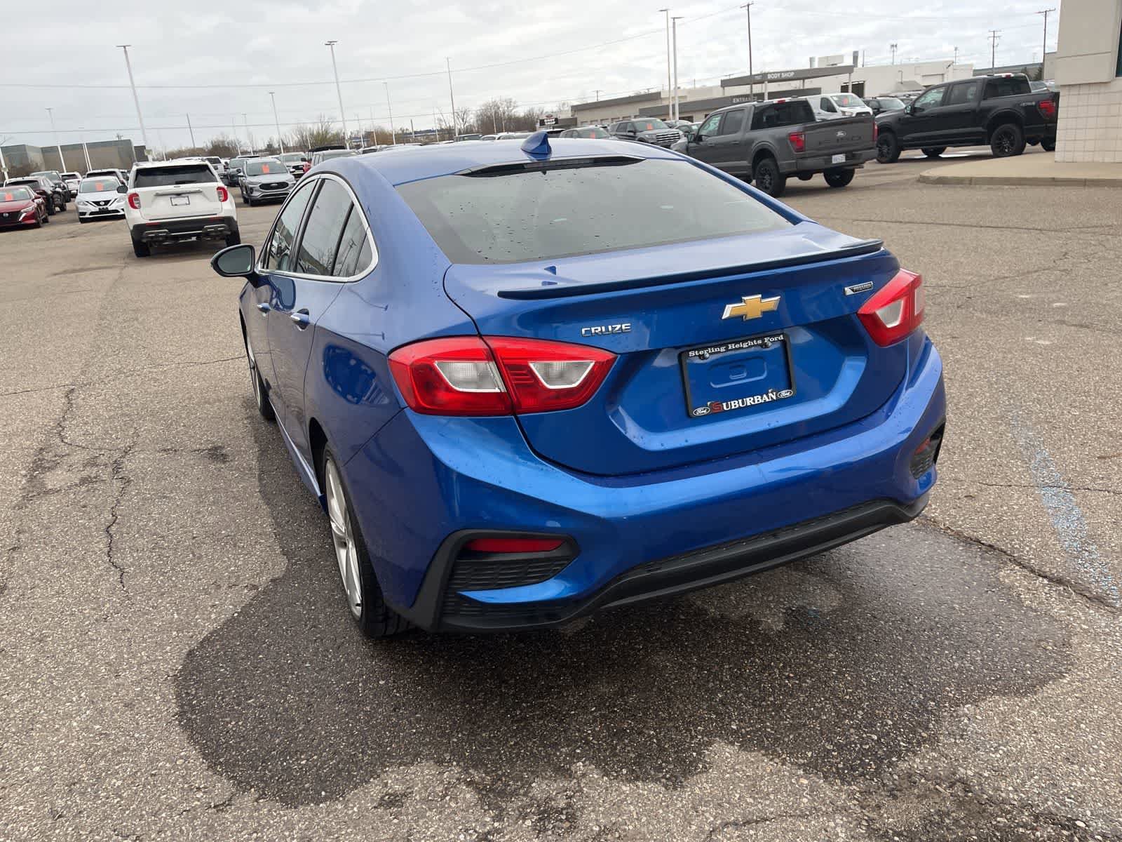 Used 2017 Chevrolet Cruze Premier FWD image 12