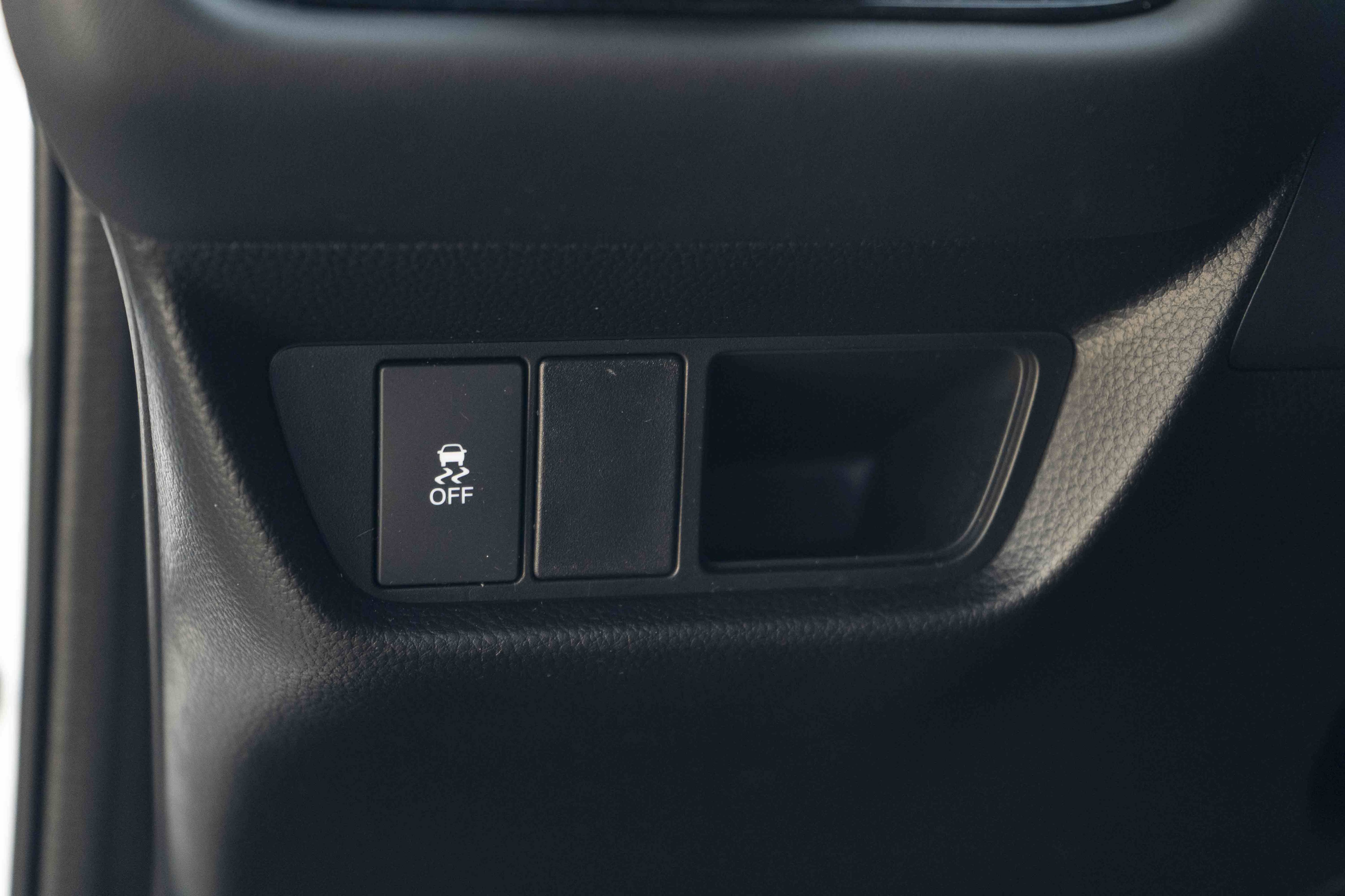 Certified 2027 Honda HR-V LX image 39