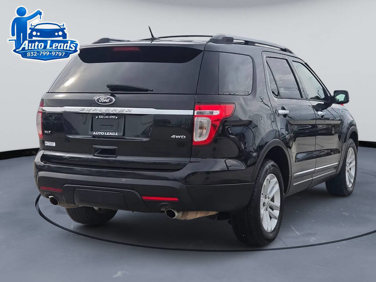 Used 2015 Ford Explorer XLT w/ Equipment Group 202B AWD/4WD image 5