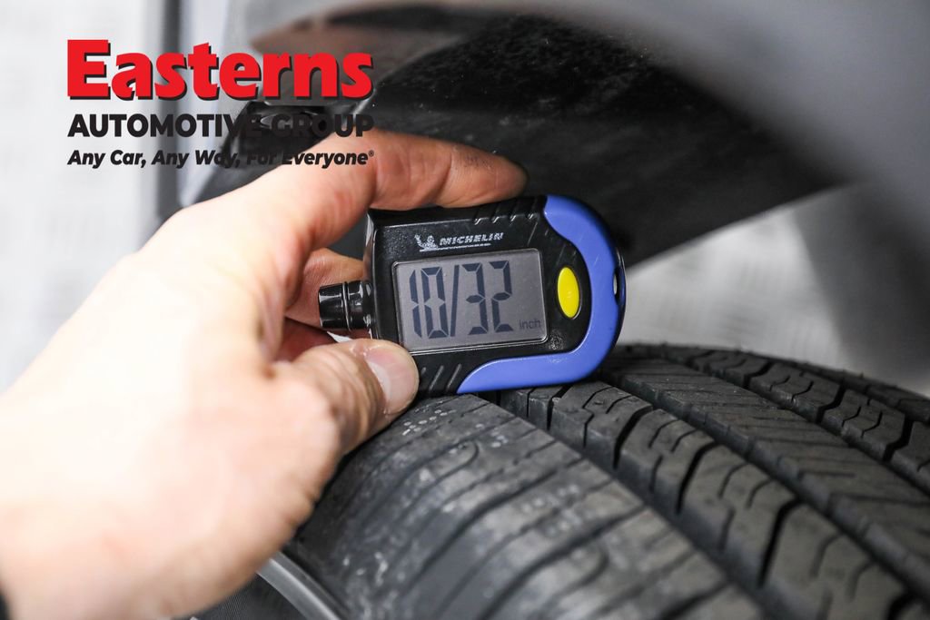 Used 2024 Toyota Corolla Cross LE image 28